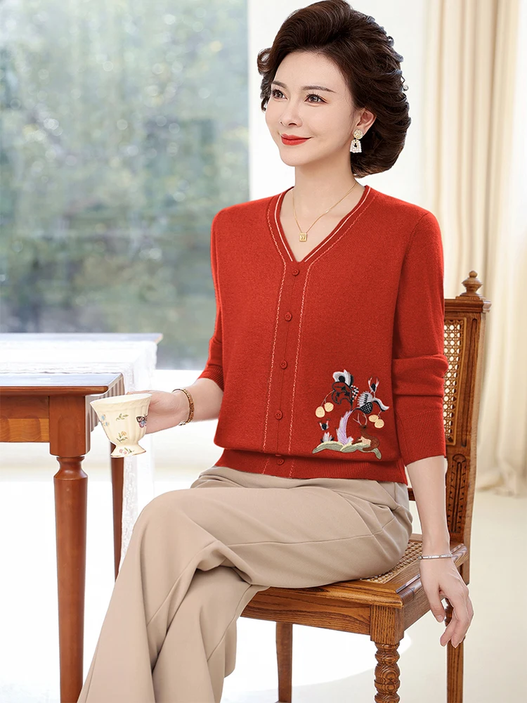 

Warm Woolen V-Ne Knitted Sweater for Middle-Aged And ly Women Embroidered All Wool Mommy Sle Autumn Winterwear