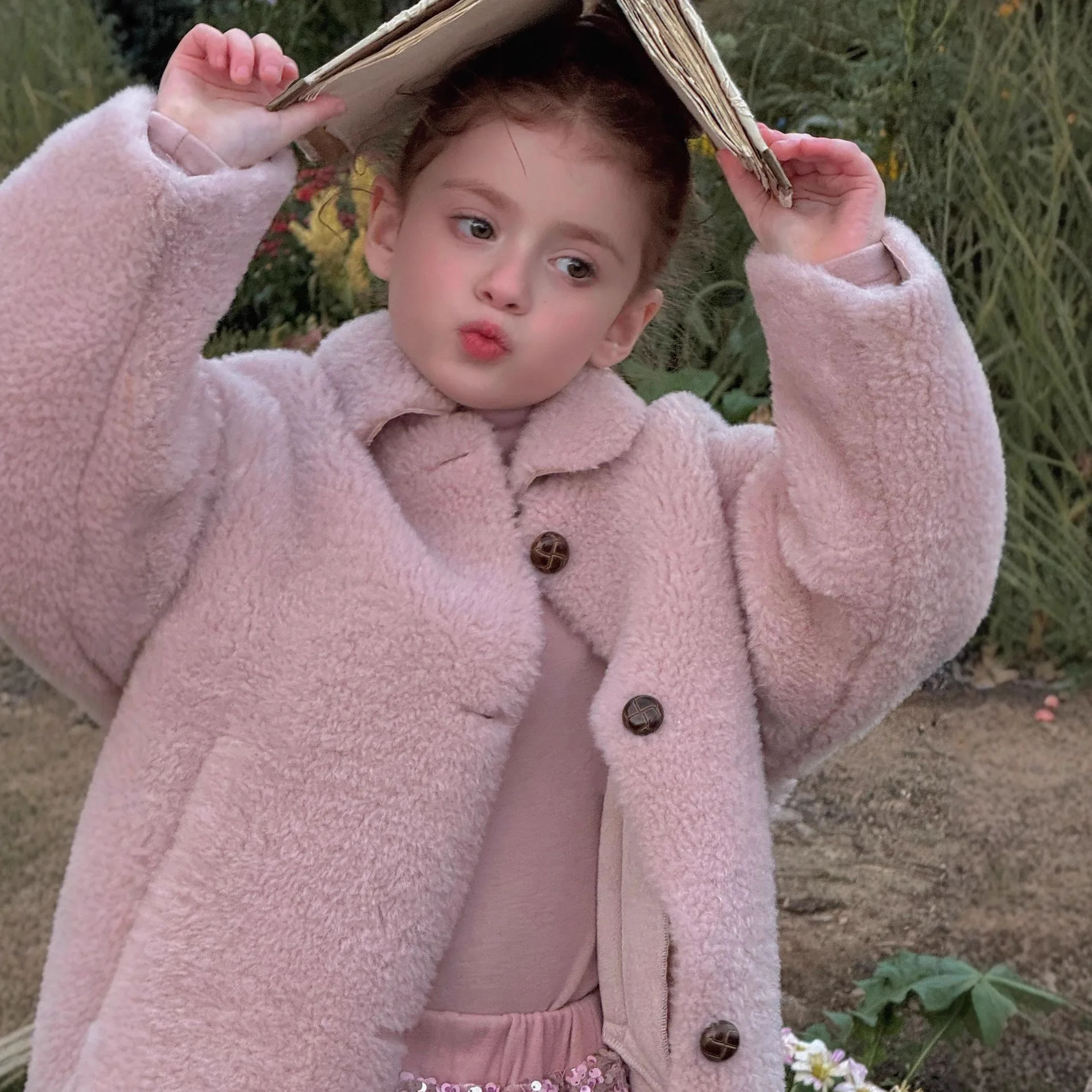 Filles rose fourrure une pièce manteau 2025 automne hiver nouvelles filles col rabattu Long manteau chaud hiver manteau polyvalent