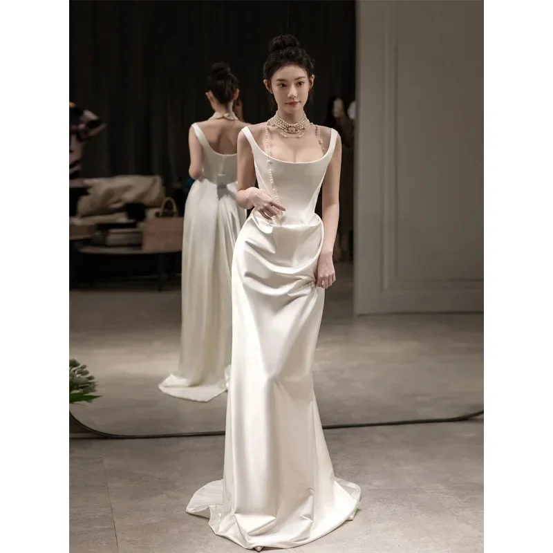 High-end Bridal Satin Light Wedding Banquet Dress