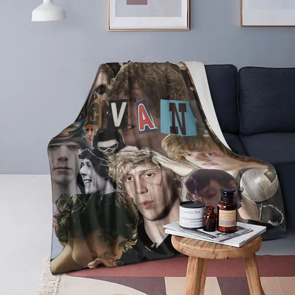 

Evan Peters Pattern Blankets Soft Warm Flannel Throw Blanket Plush for Bed Living room Picnic Travel Home Couch