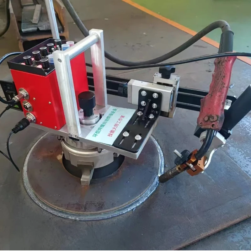 YHB-FL Hot Selling MIG Welding Head Adjustable Multi-Function New Portable Lightweight Flat Flange Angle Welding Robot 220V/110V