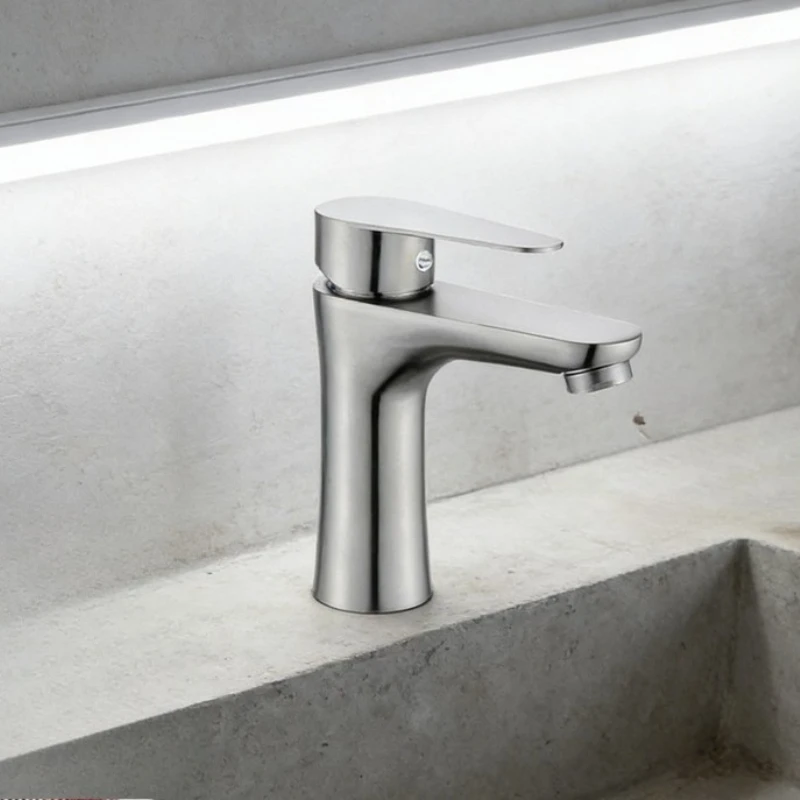 

Basin Faucets Bathroom Faucet Bathtub Copper Single Hole Faucet with Water Pipe and Accessories Bathroom Faucet Home Accessories