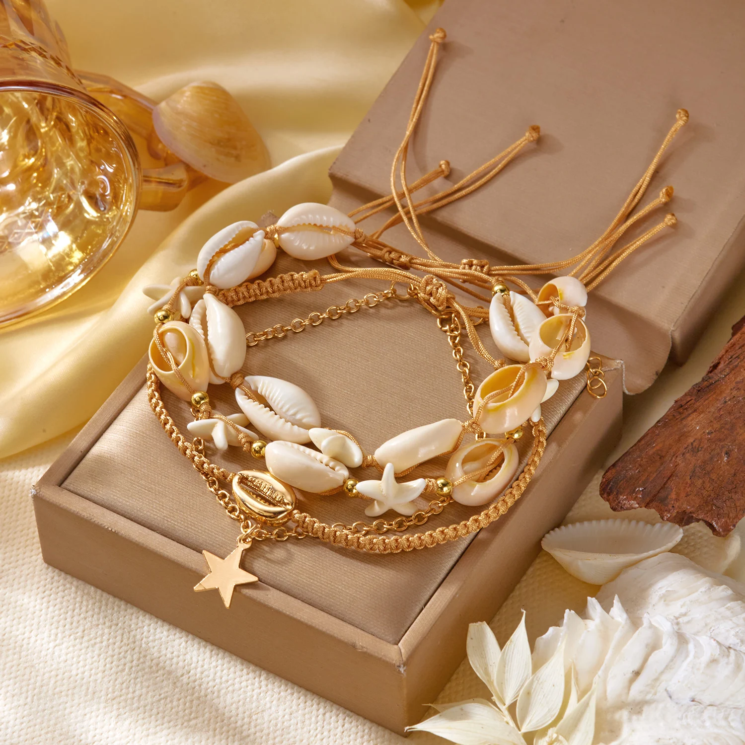 Mehrschichtiges Seestern-Muschel-Fußkettchen-Set für Damen, minimalistisches Stern-Anhänger-Armband aus handgeflochtenem Seil für den Fuß, Sommer-Sandalen-Schmuck – Detail 4