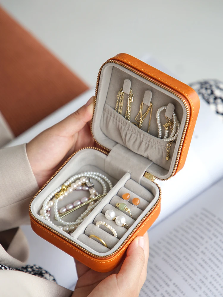 

Fashion casual luxury genuine leather ladies small jewelry box Daily travel designer cow leather women ring earrings storage box
