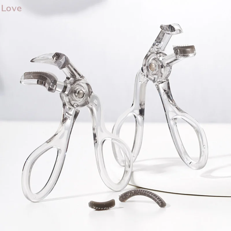 ที่ดัดขนตาแบบมุมกว้าง พกพาสะดวก ใช้งานง่าย ดัดขนตาได้แบบหวี ช่วยให้ขนตาโค้งงอนสวยงาม ช่วยให้ดวงตาดูโตขึ้น