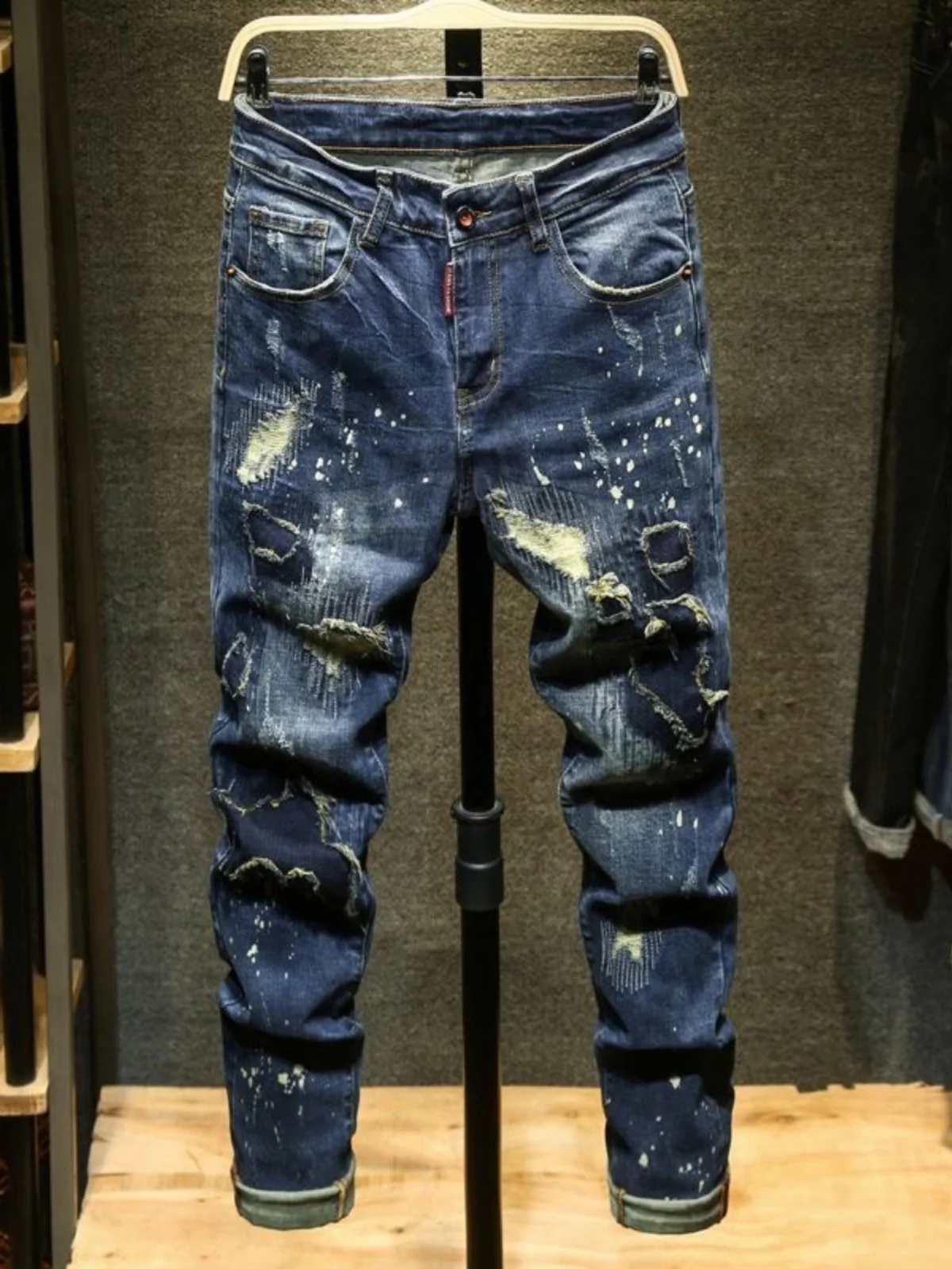 

High-End Men's Slim Fit Jeans with Patched Ripped Design Faionable Elastic Long Pants Casual mid Waist Zipper Jeans