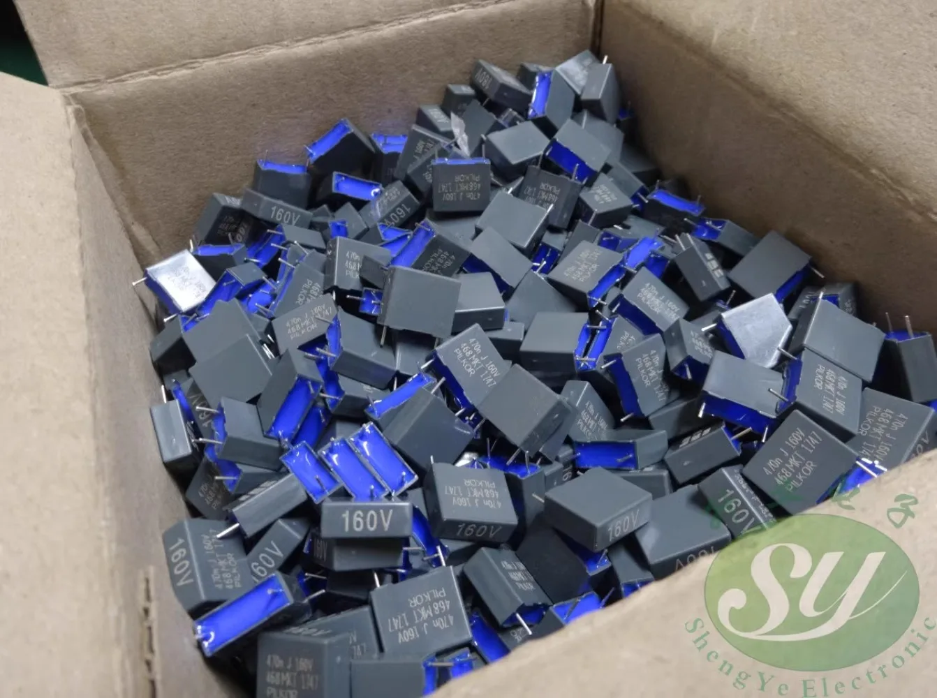 20PCS MKT468 0.47uf/160v 470nf u47 474 New film capacitor 10MM