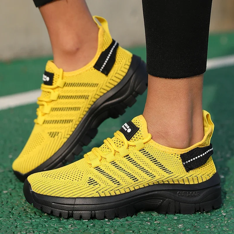 Hot Selling Comfortable Women Casual Shoes Breathable and Lightweight Walking Sports Shoes Men Casual Shoes Best-selling in 2025