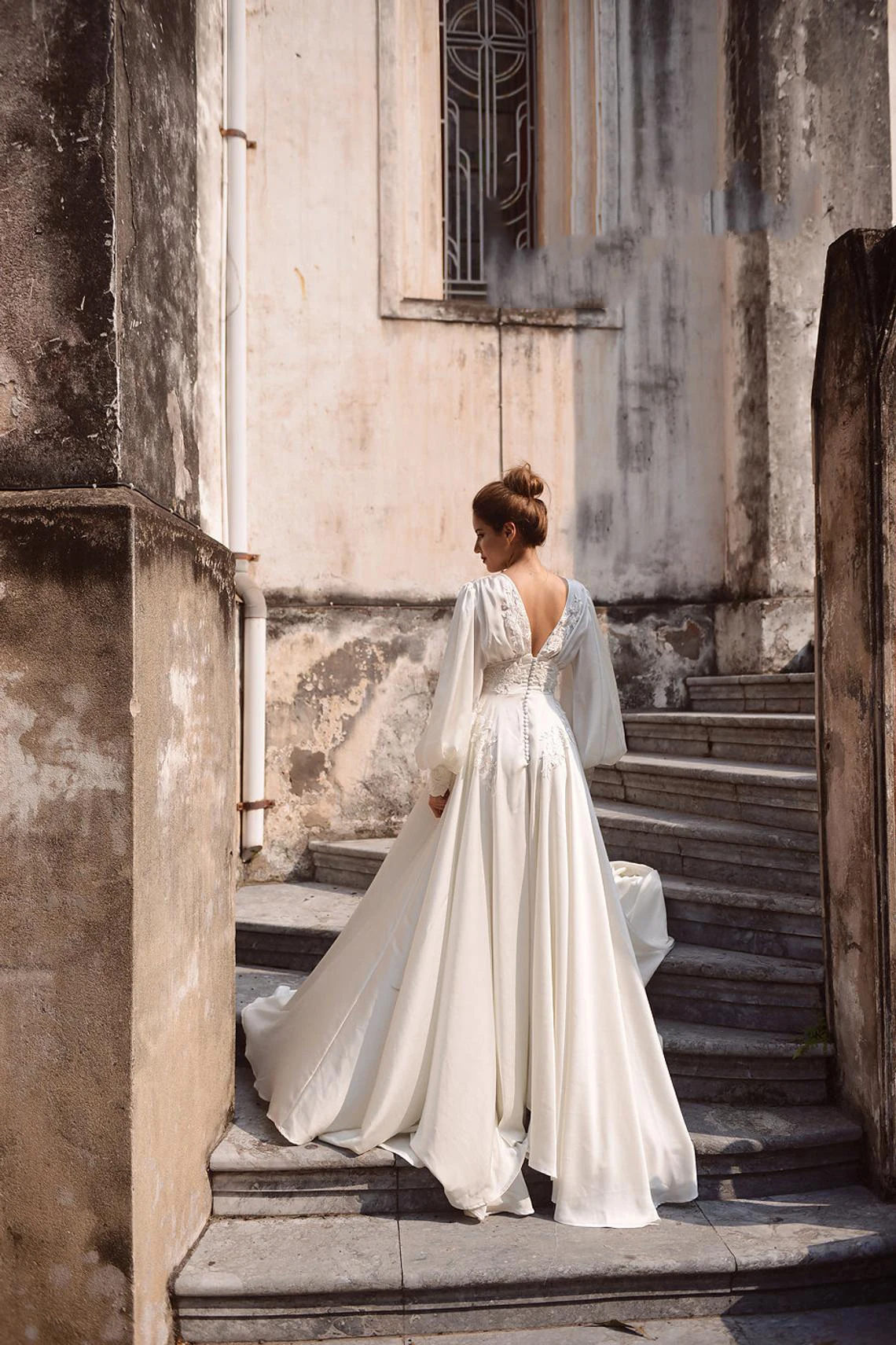 Vestidos de novia musulmanes de gasa con mangas abullonadas, cuello redondo, Espalda descubierta, apliques de talla grande, elegantes vestidos de novia árabes de Dubái