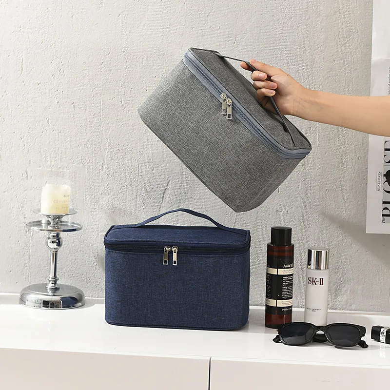 Oxford Cloth Men's and Women's Travel Portable Large Capacity Scratch Resistant Hand-Held Simple Makeup and Wash Bag