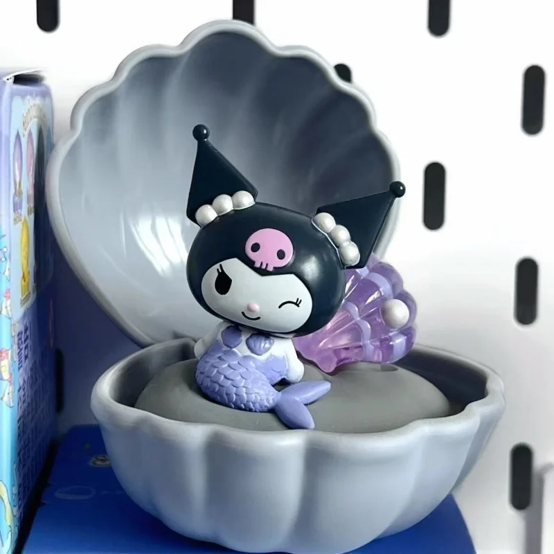 حقيقية سانريو حورية البحر الأسرة سلسلة صندوق أعمى ضوء الليل Kawaii نموذج بولي كلوريد الفينيل كورومي Pochacco سينامورول مرحبا كيتي هدية مزخرفة