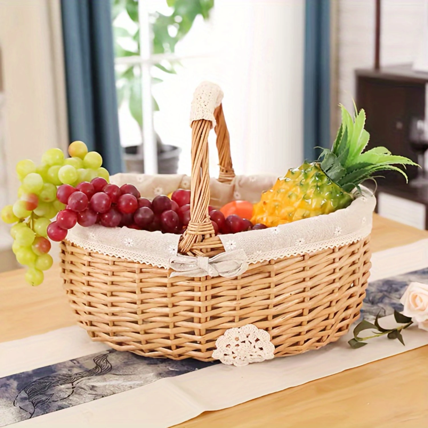 1 x rustikaler Rattan-Korb, gewebter Picknickkorb aus Weidengeflecht mit Stofffutter, großer Korb im Landhausstil, Mehrzweck-Obstkorb