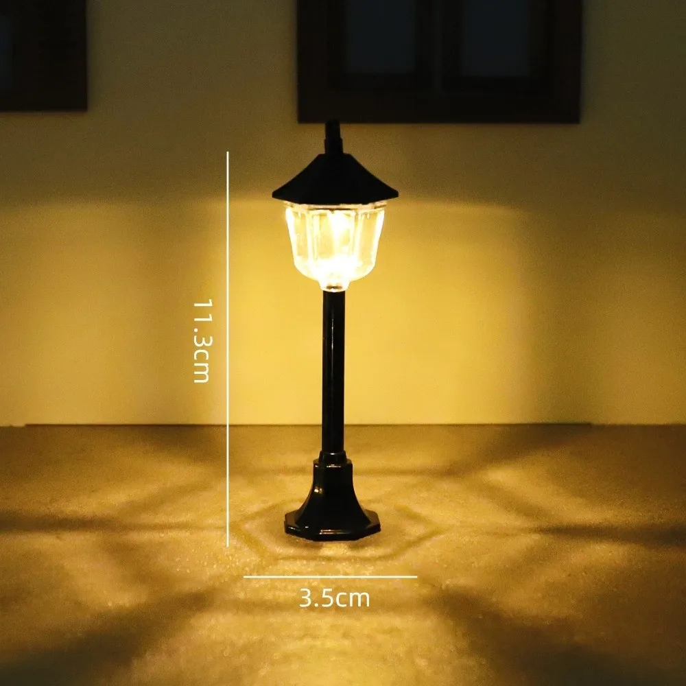 Retro Style Mini Street Lamp 1/12 Scale Miniature Size Dollhouse Accessories Desk Lamp Sand Table Micro Scene Models