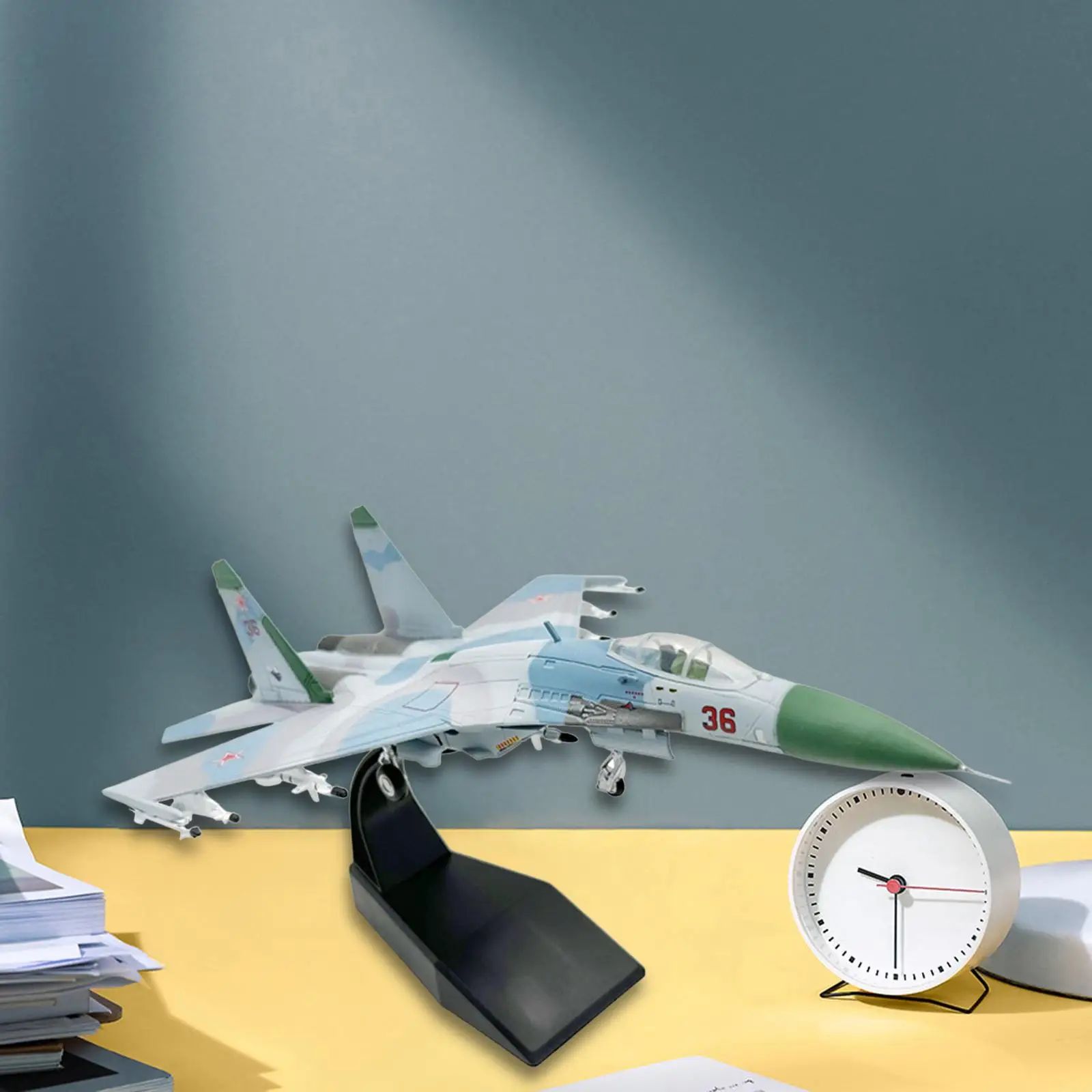 1:100 SU27 Aircraft Diecast Alloy Model for Cafes TV Cabinet