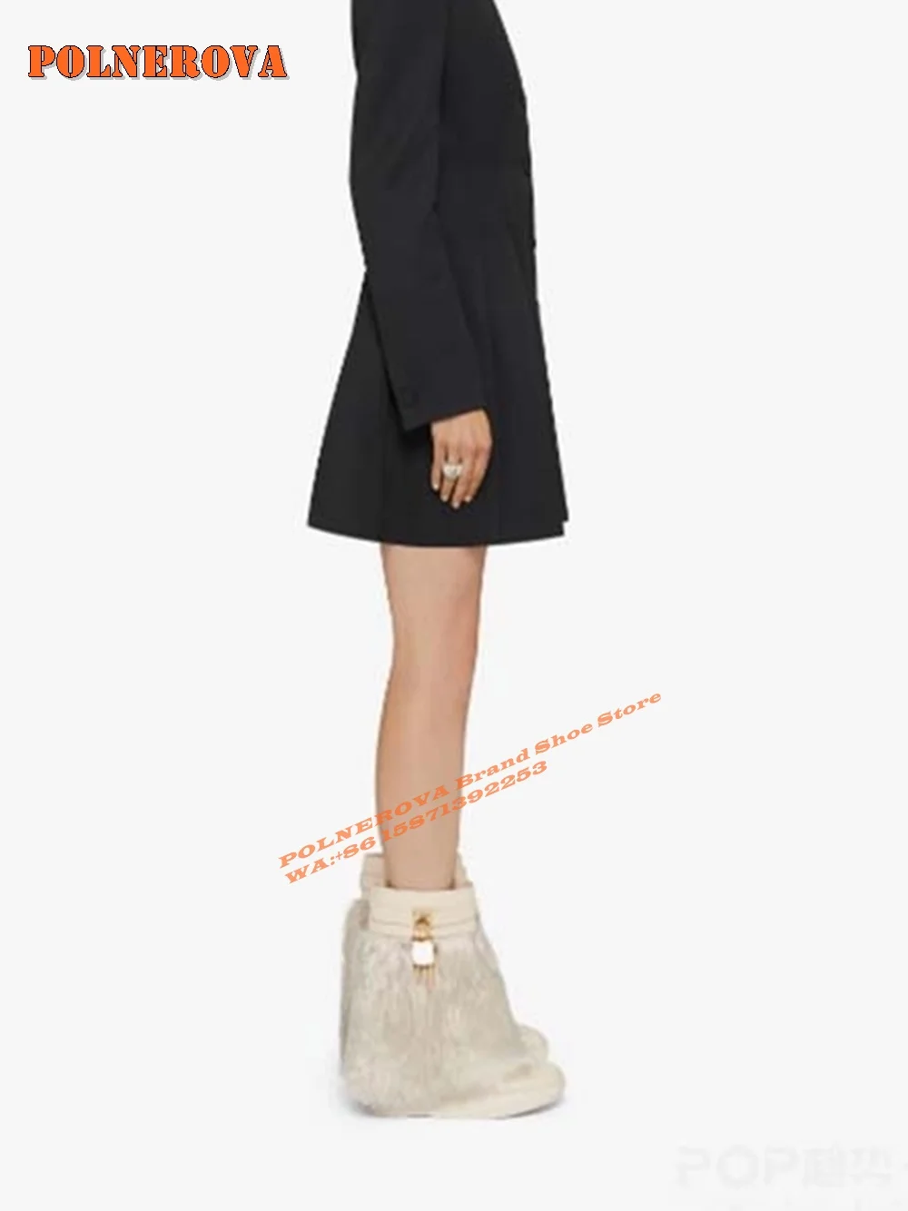 Furry Shark Lock Ankle Biker Boots Round Toe Thick Sole Sole Soft Warm Women's Snow Boots 2024 Winter New Style Casual Big Size