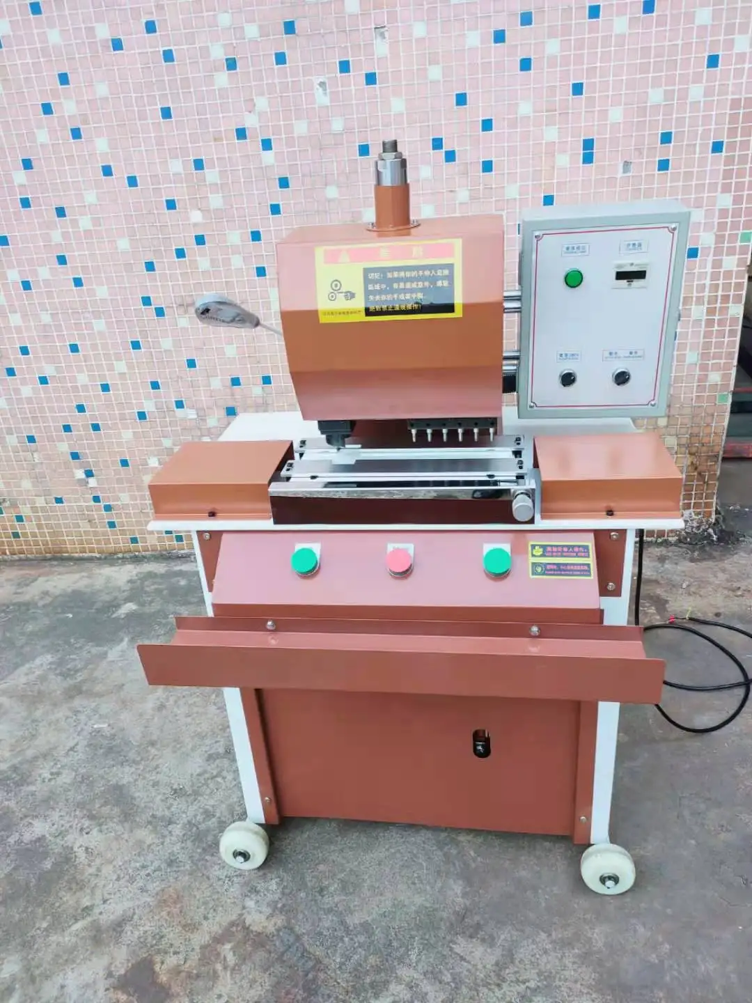 leather belt punching hole cutting machine eyelet hydraulic cutting machine for leather belts