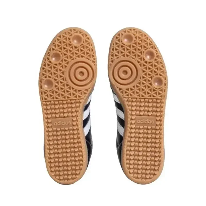 Adidas Originals Samba OG รองเท้าบอร์ดต่ําน้ําหนักเบาสีดําสีขาวสําหรับผู้ชายผู้หญิง