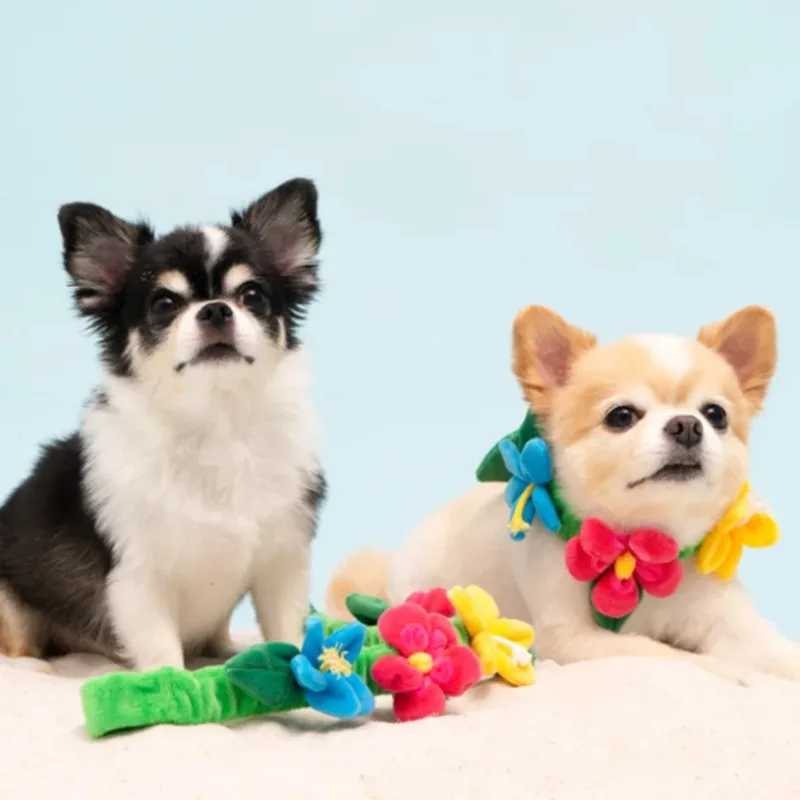 

Ins Flower Hawaiian Wreath Dog Toy Ringing Paper Sounding Toy Dog Tug War Pet Food Interactive Puppy Toy Dog Puzzle Pet Products