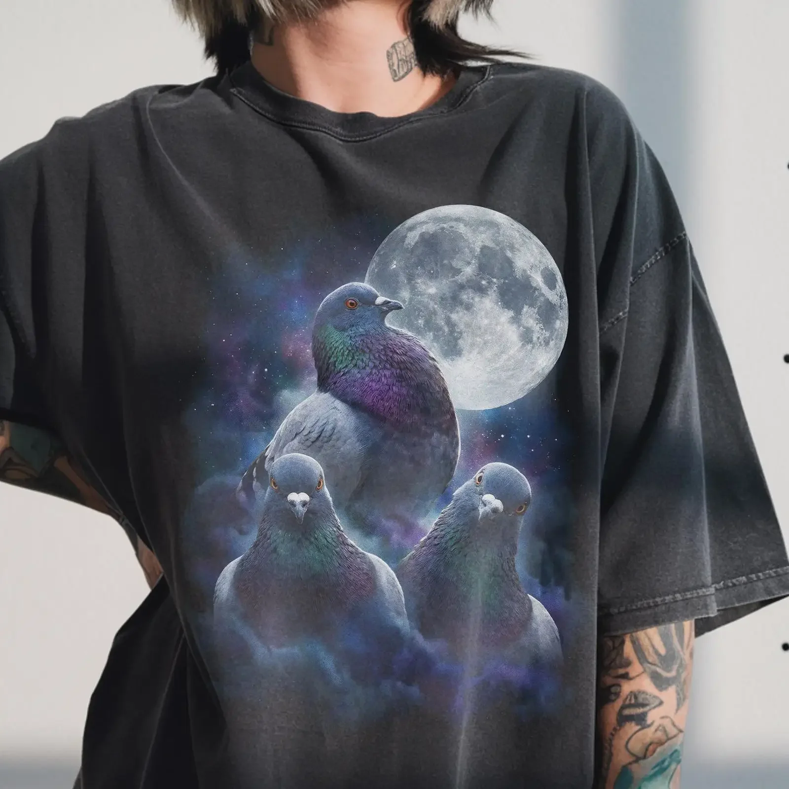 Three Pigeon Moon T Shirt Vintage 90s Retro Rock Dove Lover  vintage Washed Versatile Top For Everyday Wear Comfortable fashion