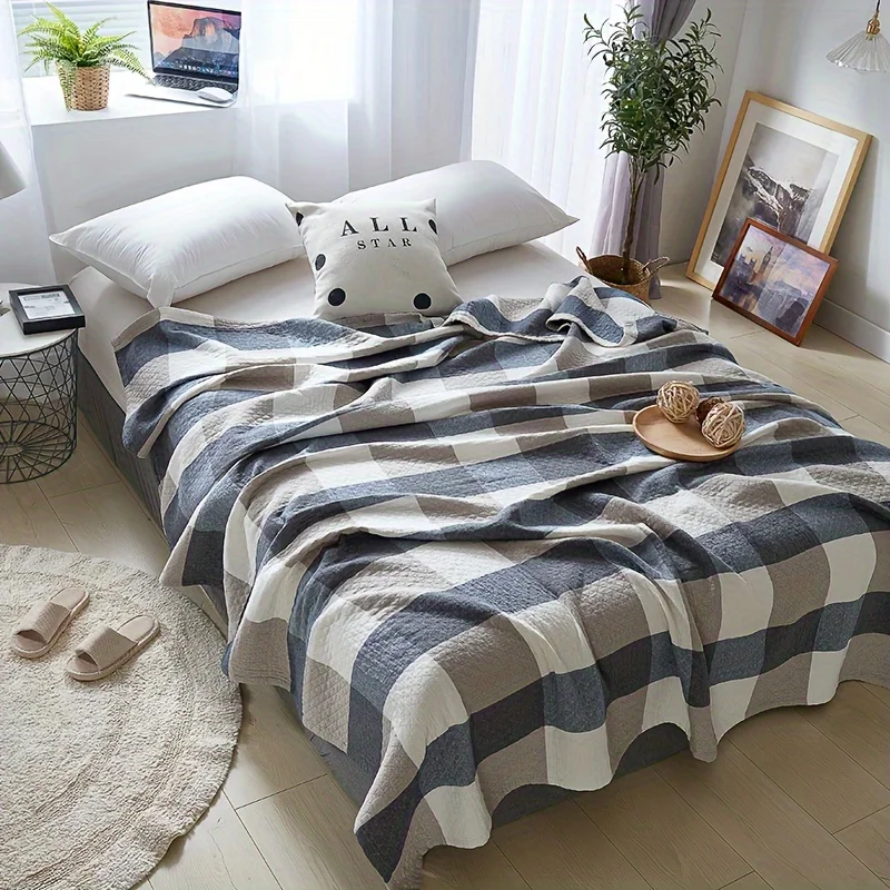 

High-Quality Boho Checkered Lightweight Quilt 100% Cotton Bedding Machine Washable Neutral Plaid Design Bohemian Bedrooms