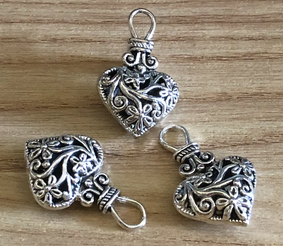 

2pcs 31X19X9mm Alloy Charm 3D flowers heart hollow charm HWEF3697