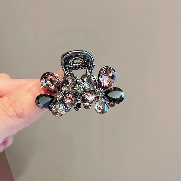 Light Luxury Black …