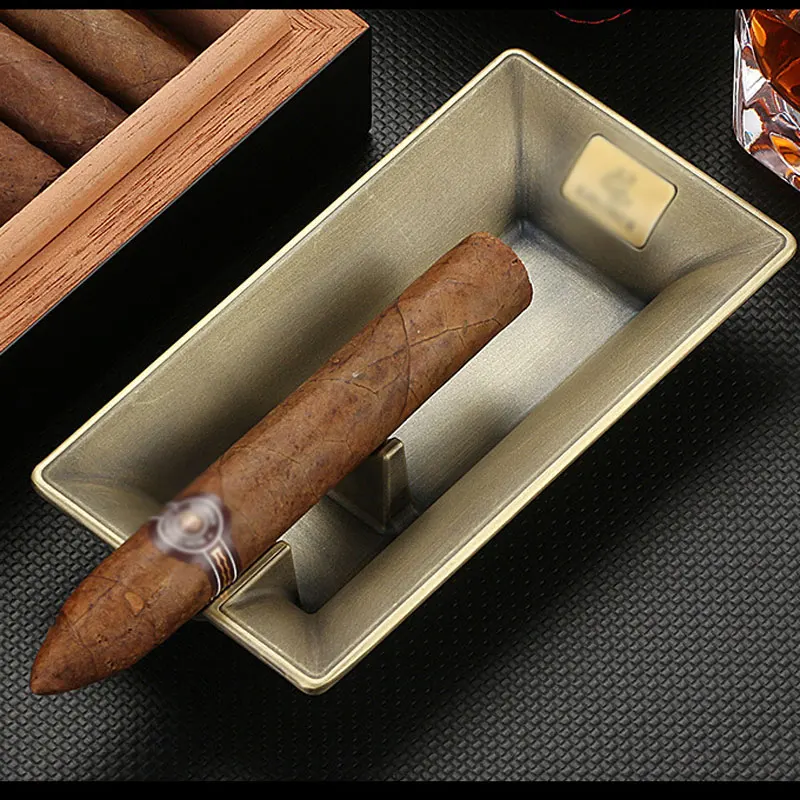 Square Metal Cigar Ashtray Smoking Cigarette Holder Accessories Cigar Ashtray Holder Home Portable Outdoor Travel Ash Tray