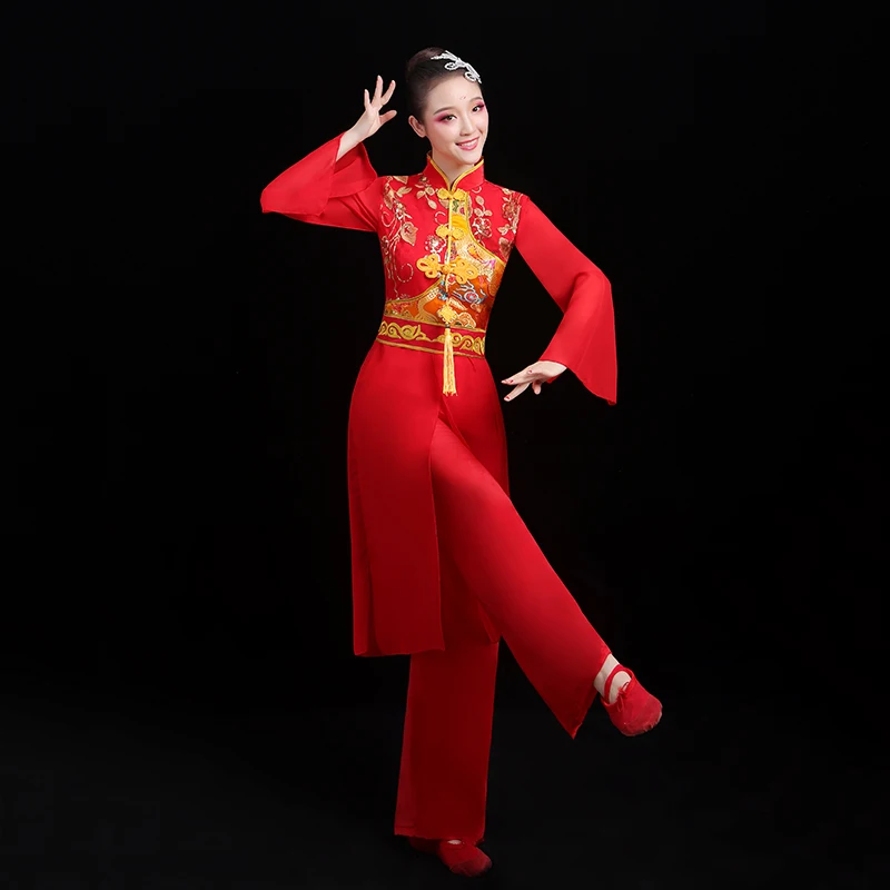 Tradycyjny chiński strój narodowy, starożytny strój do tańca perkusyjnego Yangko, strój do tańca z wachlarzami, ludowy, elegancki strój do występów tanecznych.