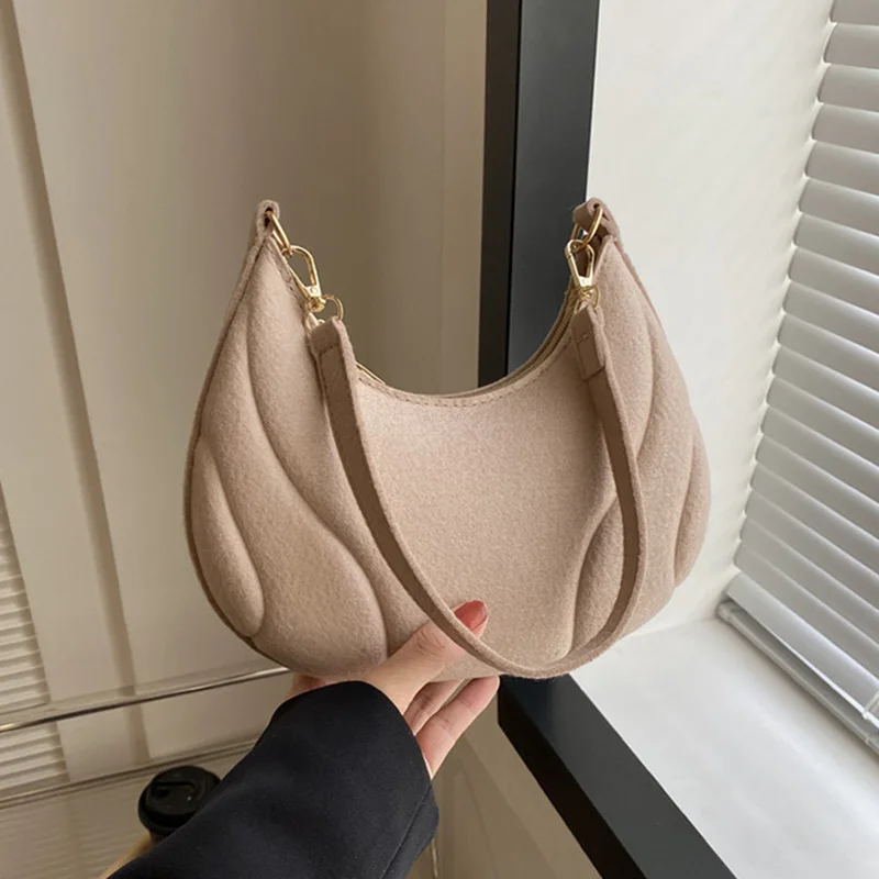 Winter Casual Versatile Women Solid Color Single Shoulder Armpit Bag Fashionable Pu Zipper Crescent Dumpling-Shaped Handbag 2024