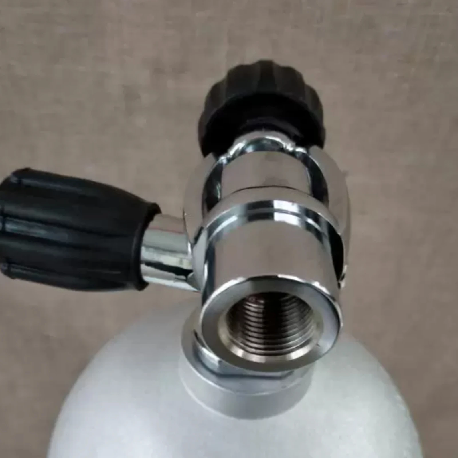 Scuba Tank Inflation Converter Head Knurled DIN Regulator Adapter with Dust Cap DIN-to-Yoke Adapter Chrome-Plated for Dive Shops view 3