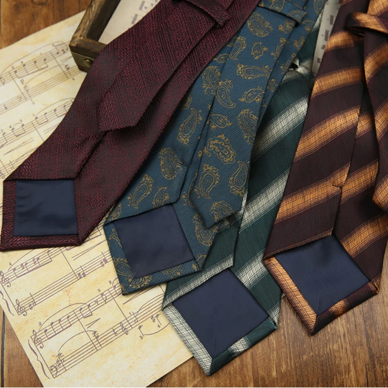8 センチメートル高級シルクネクタイ男性のためのグリーンストライプペイズリーネクタイカジュアル日常着 JK アクセサリーウェディングパーティータキシードネクタイ