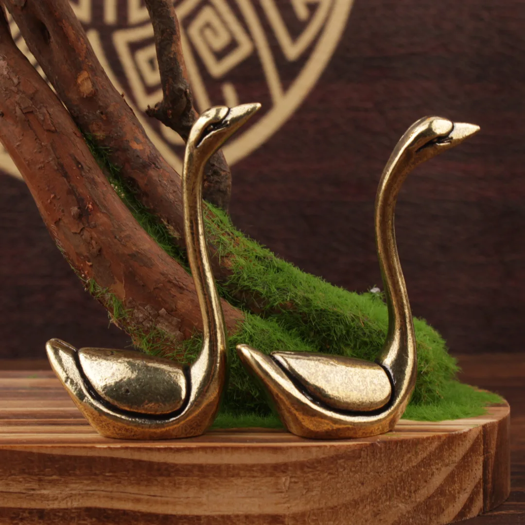 1/2Pcs Brass Ornament Swan Small Ornament Simulation Swan Desktop Office Ornament