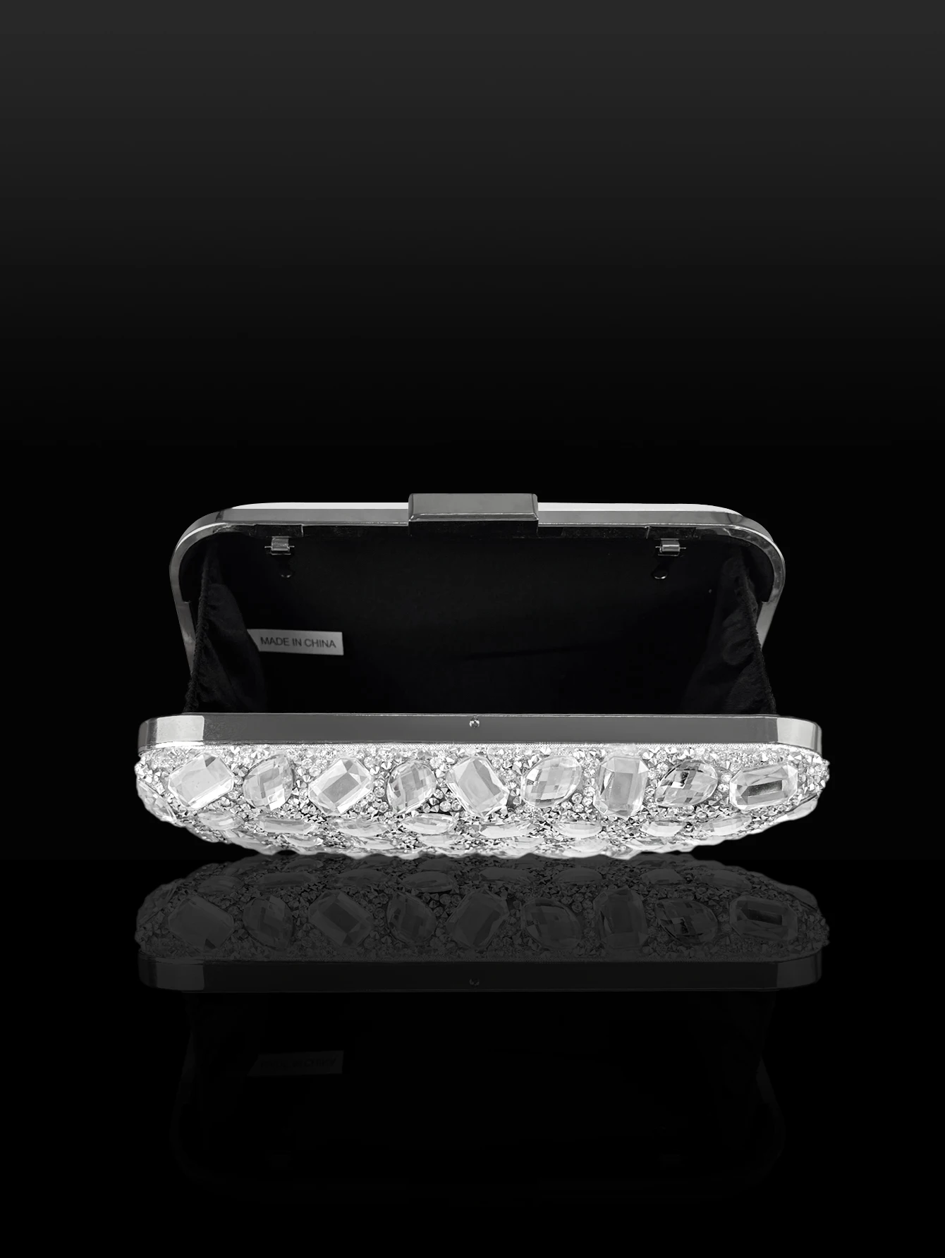 حقيبة صندوق السهرة الأنيقة والفاخرة المصنوعة من حجر الراين، مقترنة بالأقراط والسوار والقلادة، هي الهدية المثالية للفتيات #6