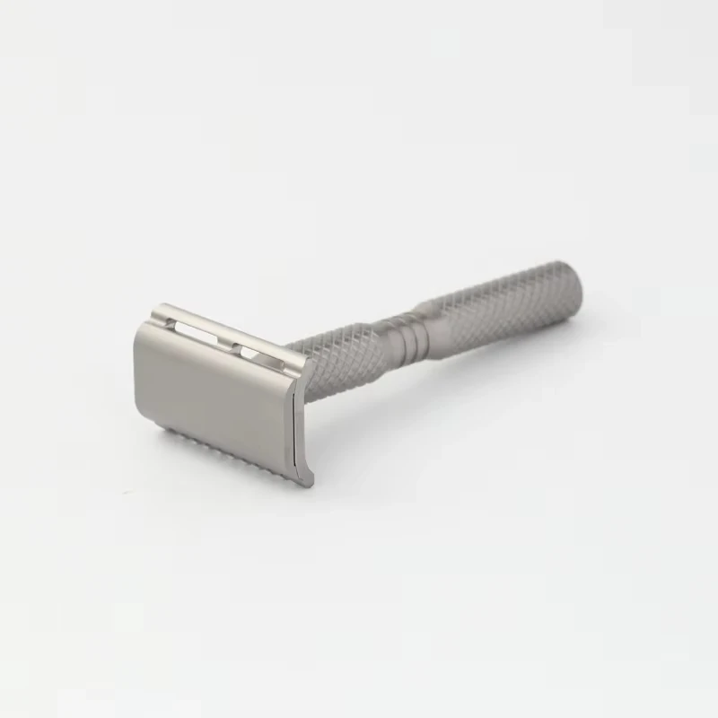 YAQI New Men's Ghost 90DC Cross Grain Pattern Titanium Light Weight Safety Razor High Quality Professional Face Clearance Tool view 3