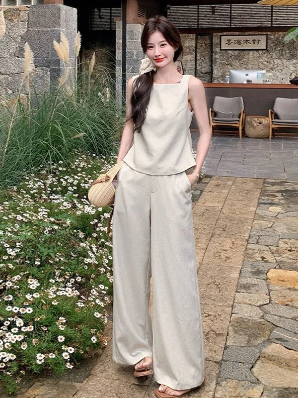

Korean Fashion Sleeveless Top And Wide Leg Pants Women's Summer 2025 Casual Two-Piece Set Elegant Design Sense Outfit