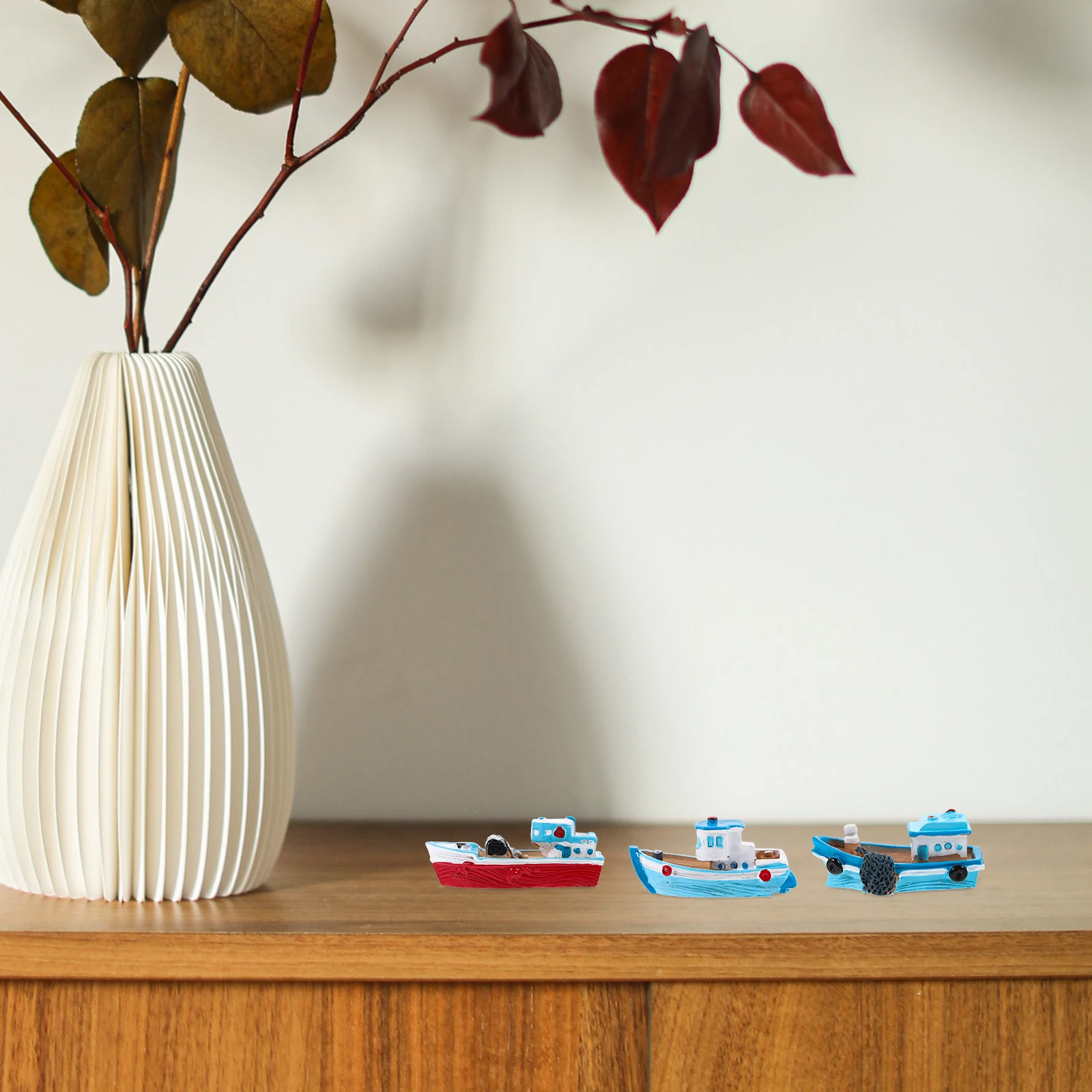 

4pcs Resin Fishing Boat Miniature Boat Ornament Home Office Decor Mediterranean Style Nautical Theme Desktop Cabinet Ornament