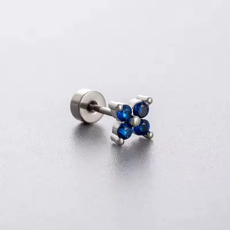20G Clover Flower Stackable Piercing Earrings, Hypoallergenic Titanium Medical‑Grade Stainless Steel Jewelry for Cartilage Helix