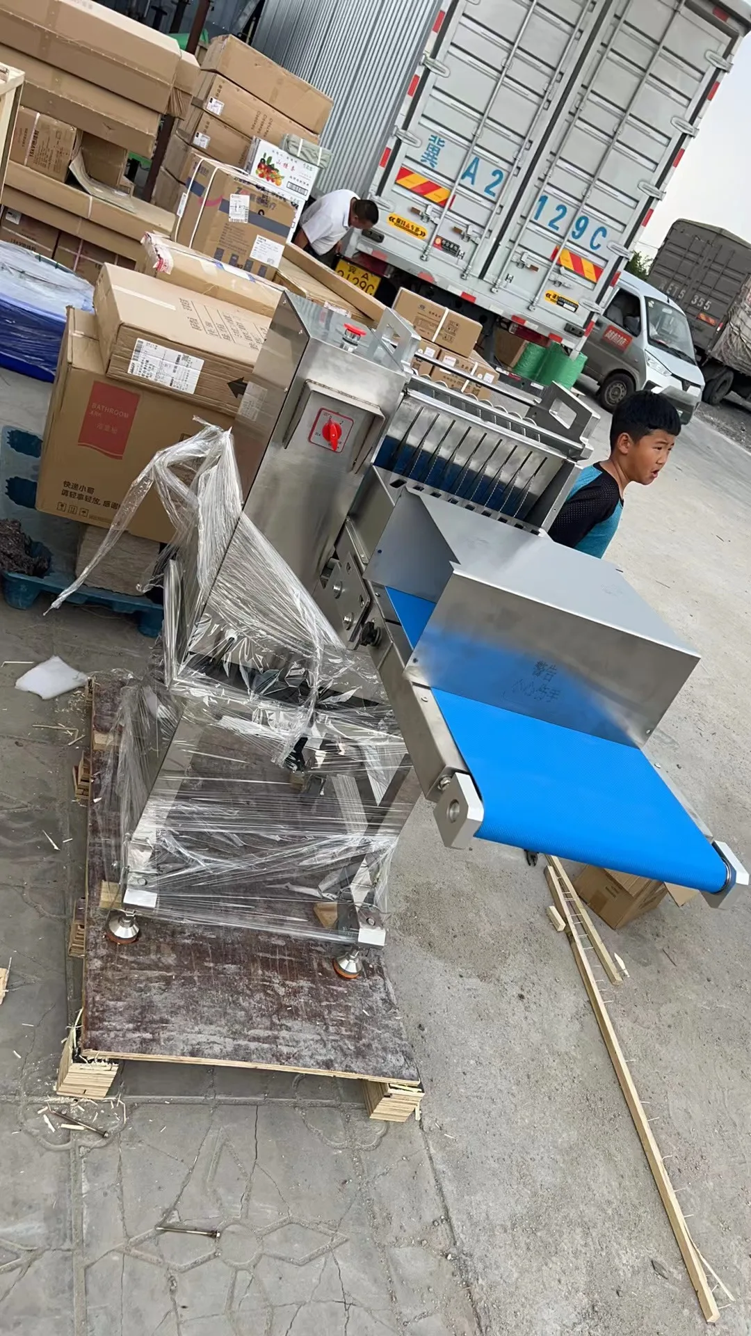 

Слайсер для резки свежего замороженного мяса, большая коммерческая машина для резки мясных полосок, настраиваемый размер