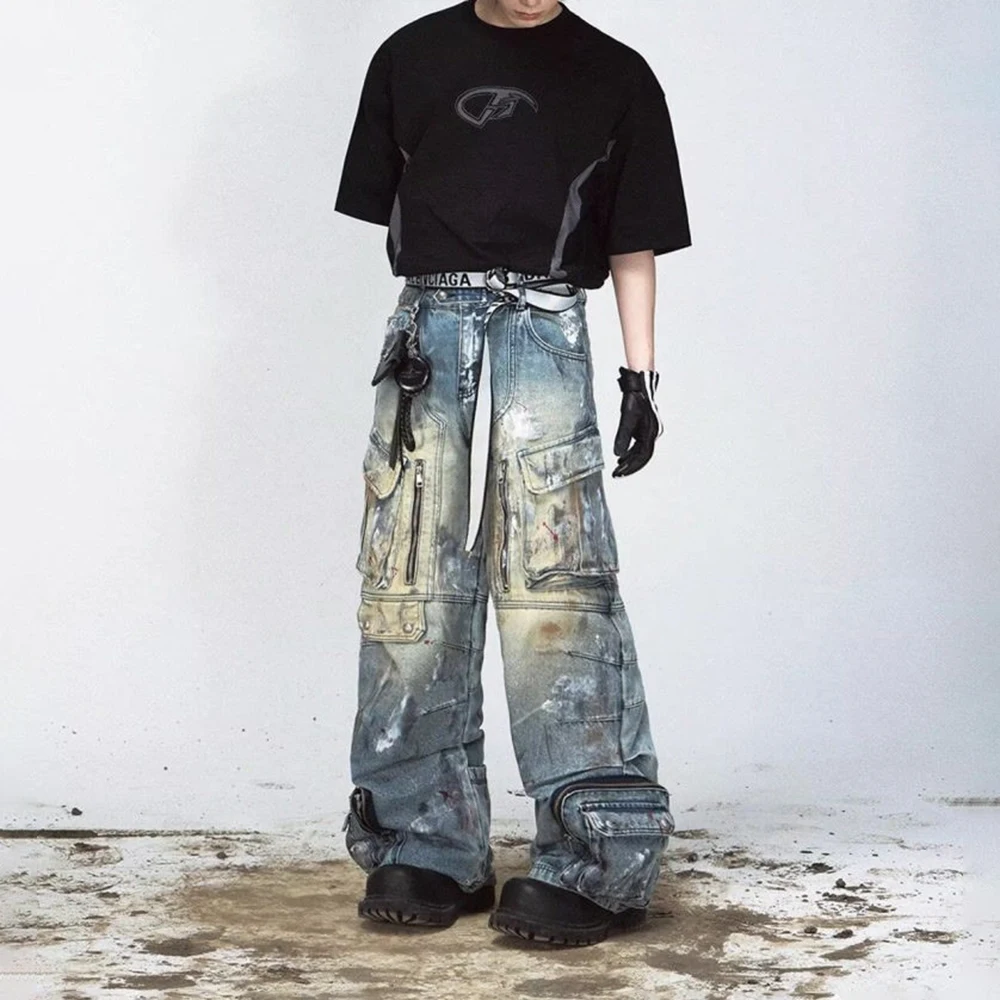 Jeans Pria Celana Kasual Grafiti Tidak Beraturan Banyak Saku Kargo Celana Kaki Lebar Fashion Pakaian Jalanan Musim Panas Pakaian Pria 2025 Baru