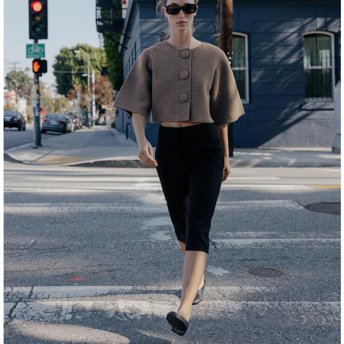 เสื้อโค้ทถักไหมพรมผู้หญิง Briti Sle ทรงกลม รุ่นใหม่ล่าสุดสำหรับฤดูหนาว ผลิตจากเส้นใยโพลีเอสเตอร์