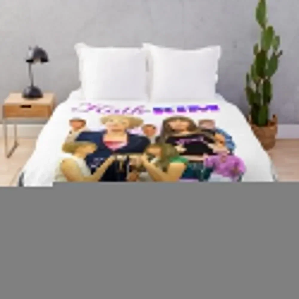 

Kath & Kim Throw Blanket