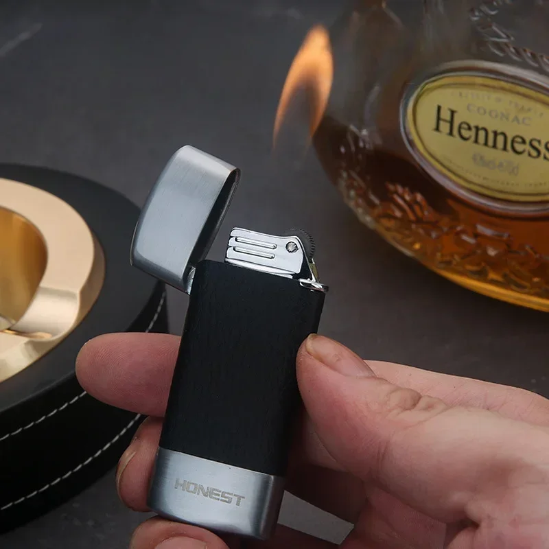 HONEST Leather Splicing Metal Gas Lighter Creative Retro Old Fashioned Grinding Wheel Ignition Open Flame Cigarette Lighting