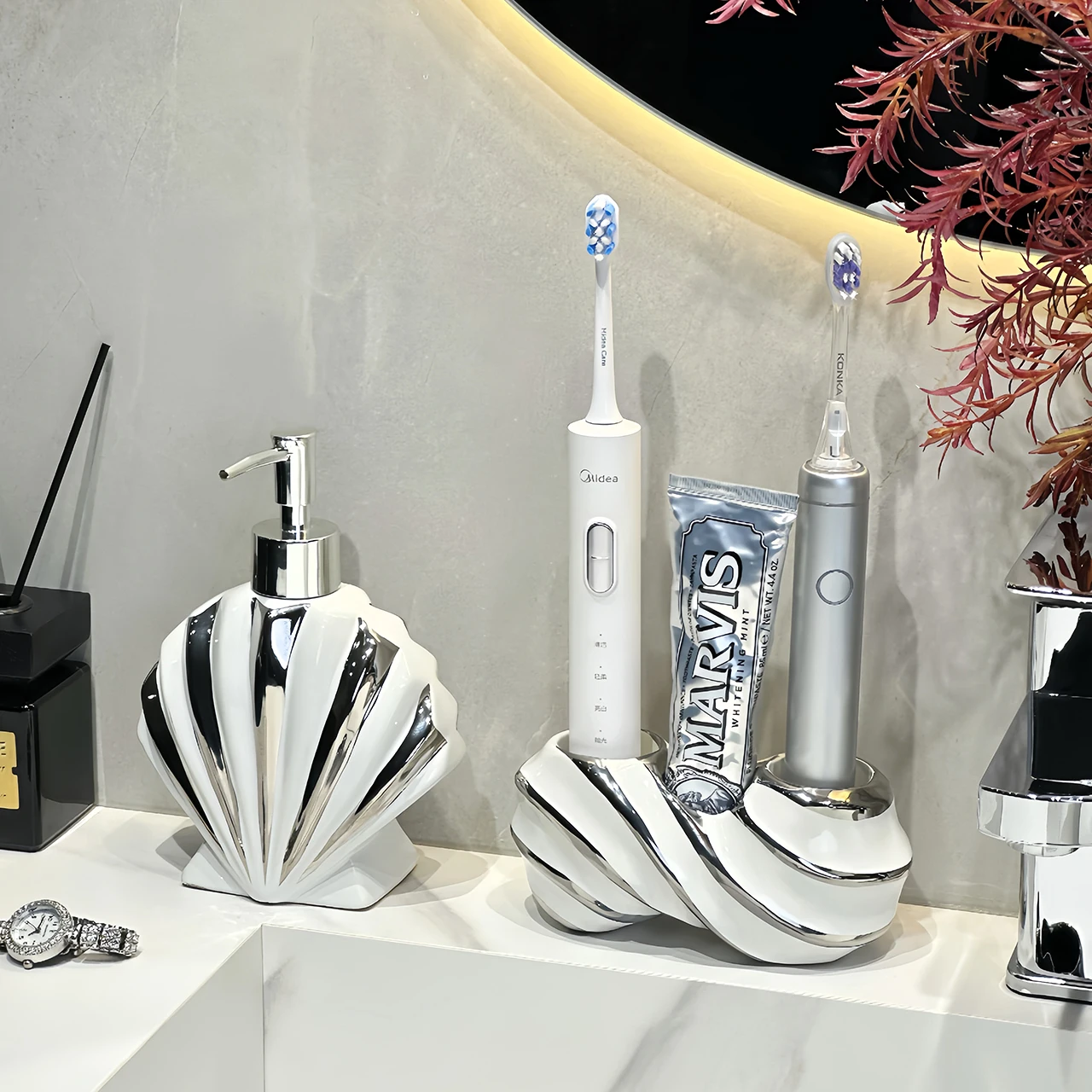 

Toilet shower gel lotion bottles Ceramic black shampoo bottling bottle Liquid Soap Dispensers ceramic hand sanitizer bottles