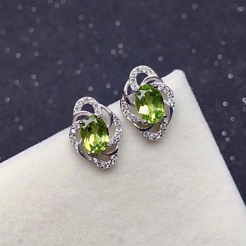 Fashion Silver Gemstone Earrings 5mm*7mm VVS Grade Natural Peridot Stud Earrings for Party Solid 925 Silver Peridot Jewelry