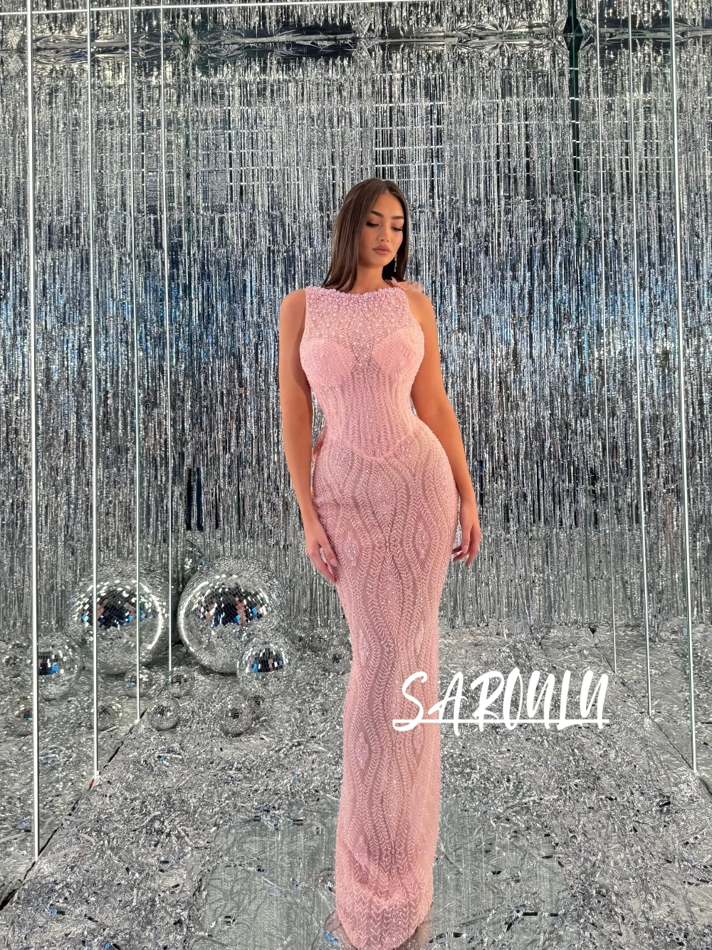 

Luxury Beaded Pink Sleeveless Evening Dress O Neck Open Back Delicate Floral Detail Slim Mermaid Prom Gown For Formal Banquet