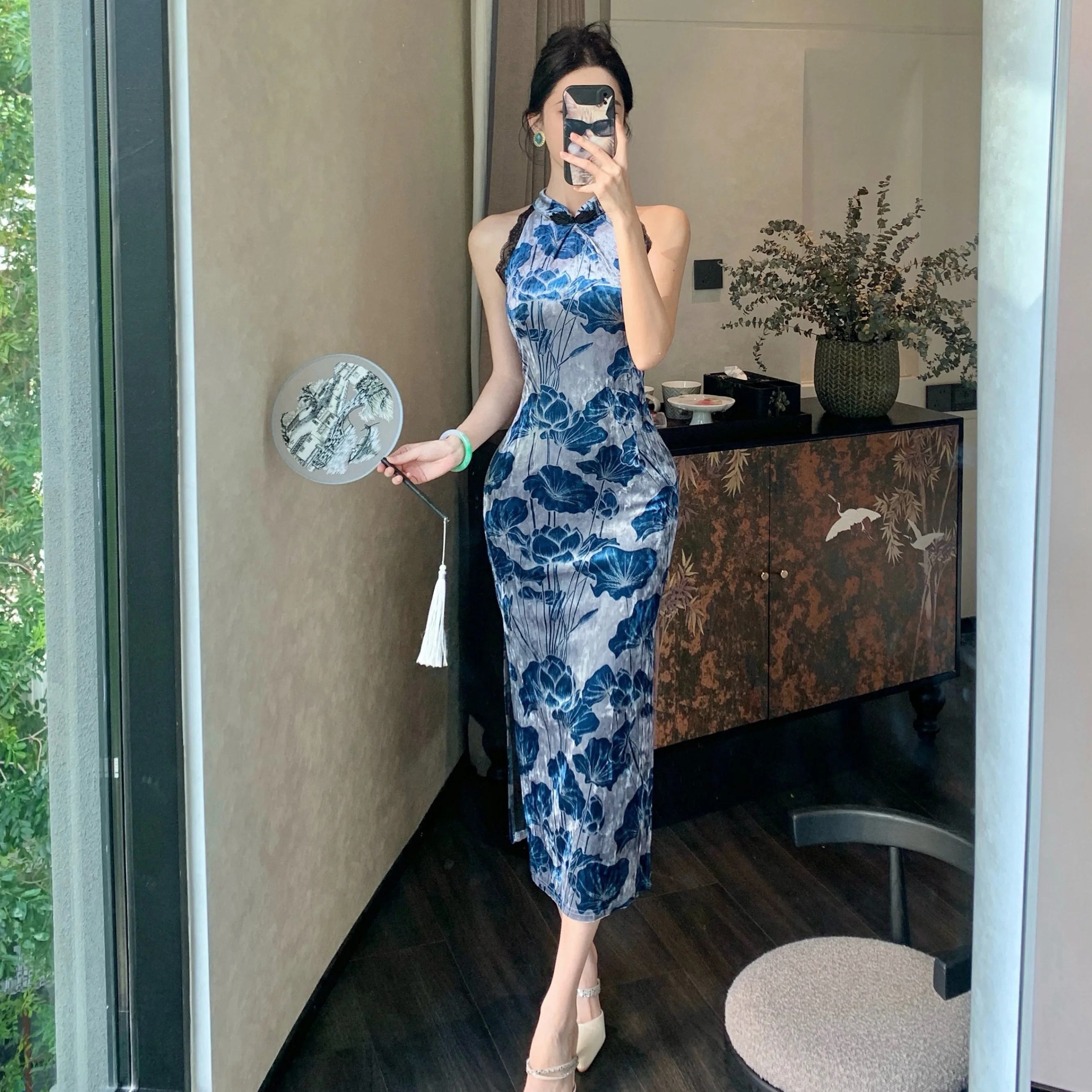 

Новая китайская ретро-модель Qipao: золотистая бархатная юбка с принтом, облегающая, с разрезом, сексуальная, для ранней весны