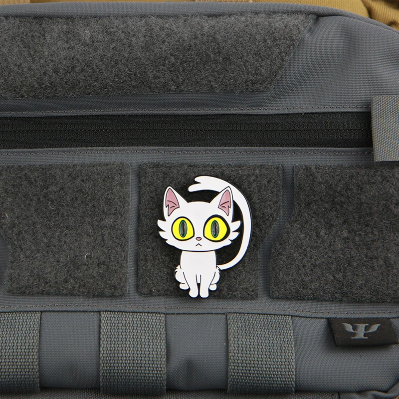 Japan Cartoon Anime Cute White Cat Metal Patches Ringbud Tour Tactical Badge For Clothing Vest Jacket DIY Applique with Hook