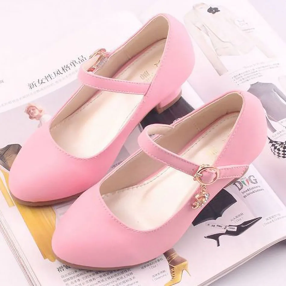 

Children Red Pink Ballerina Flats Girls Summer Slip On Princess Shoes Adult Women Princess Christmas Heels Pumps Glossy Sandals