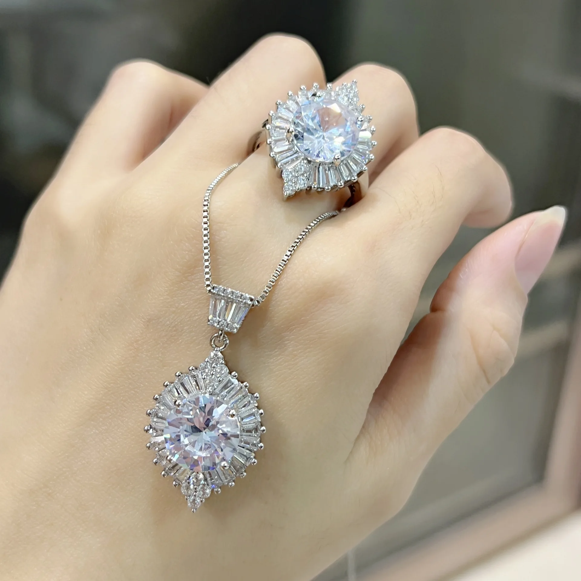 

New Arrival Shiny Crystal Necklace For Women Jewelry Set Trendy S925 Ring Pendant Necklaces For Lover Valentine's Day Gift