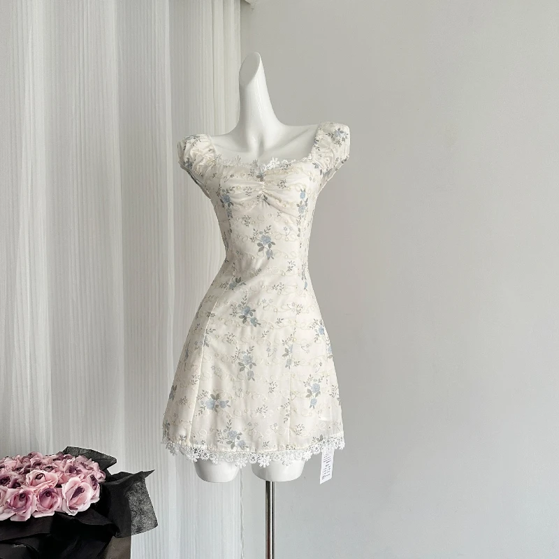 

Love Floral Girl Dress Women's New Waist Splicing Lace Square Collar Short Skirt Temperament Fashion Elegance and Comfortable